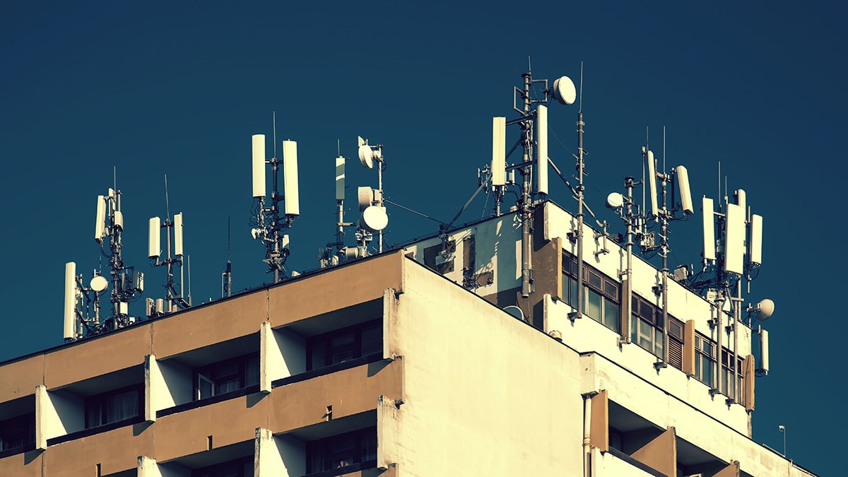 building-cell-tower